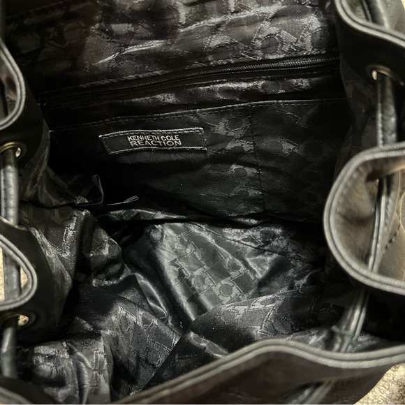 Kenneth Cole Black Leather Backpack Turnlock Buckle Details - Picture 11 of 14